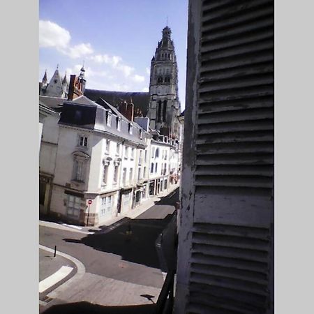 Meuble Tourisme Classe 1 Etoile - Coeur De Ville Quartier Cathedrale Tours Dış mekan fotoğraf