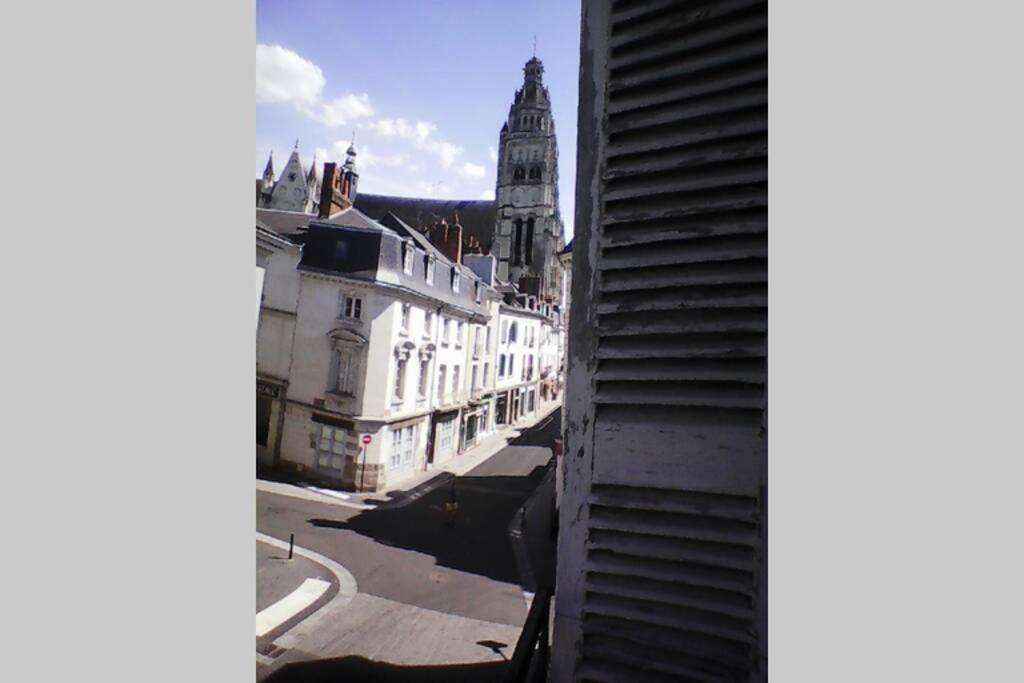 Meuble Tourisme Classe 1 Etoile - Coeur De Ville Quartier Cathedrale Tours Dış mekan fotoğraf