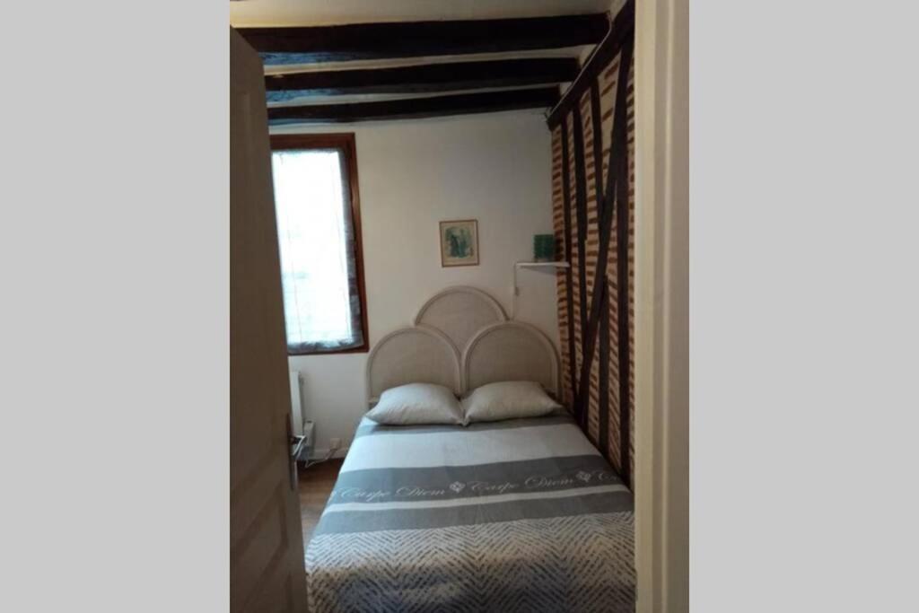 Meuble Tourisme Classe 1 Etoile - Coeur De Ville Quartier Cathedrale Tours Dış mekan fotoğraf